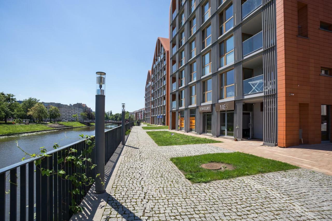 Unique Motlawa Riverbank Apartment Gdańsk Extérieur photo
